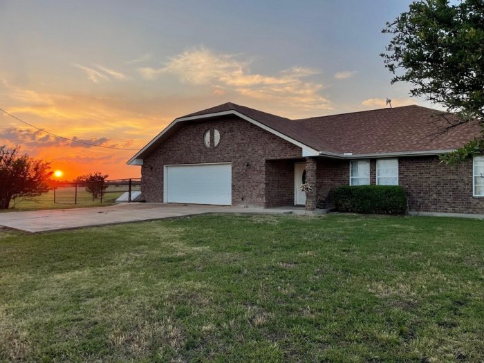 Homes for sale in blue ridge tx