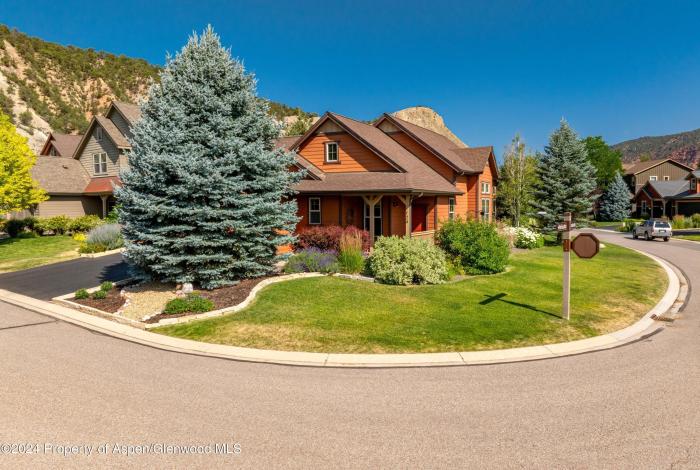 Coldwell banker glenwood springs co